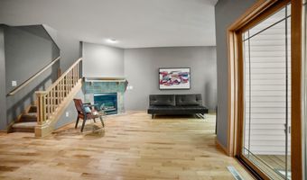 52 Wood Brook Way, Fitchburg, WI 53711