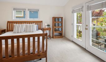 265 23RD St, Astoria, OR 97103