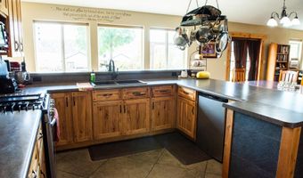 893 W FOOTHILL Dr, Apple Valley, UT 84737