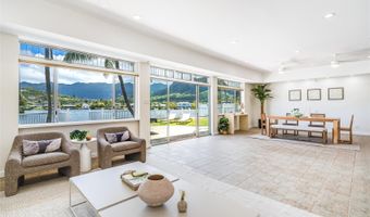 902 Wanaao Rd, Kailua, HI 96734