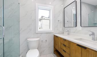 88 W 20TH St 1, Bayonne, NJ 07002