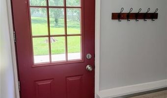 263 E Skyline Dr, Ballwin, MO 63011