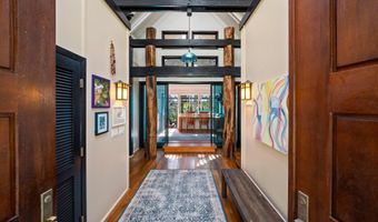 690 E Kuiaha Rd, Haiku, HI 96708