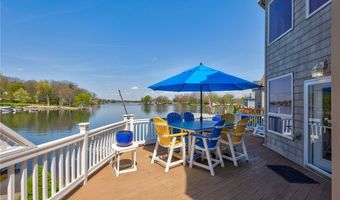 3836 Heron Watch Dr, Akron, OH 44319