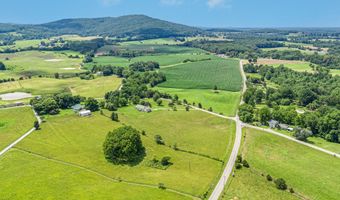 Dogwalk Rd, Alpine, TN 38543