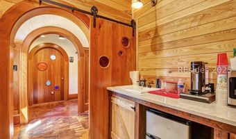 10 Bruin Rd, Bluffton, SC 29910