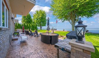 7787 Farnsworth, Algonac, MI 48001