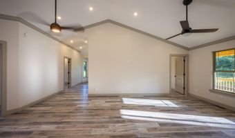 405 Lumpkin Dr, Batesville, AR 72501