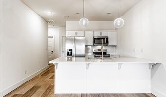 2717 SW Livingston Sq, Bentonville, AR 72713
