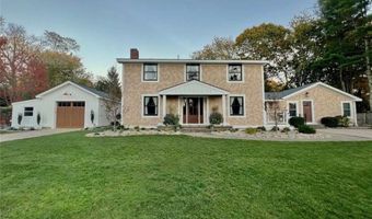 54 Isabelle Dr, Narragansett, RI 02882