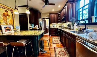 17 Lincoln St, Newport, RI 02840