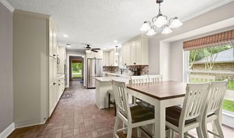 12420 Partridgewood Dr, Baker, LA 70714