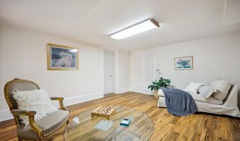 9813 MONTAUK Ave, Bethesda, MD 20817
