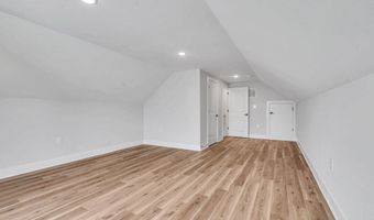 12 Outsail Ave, Barnegat, NJ 08005