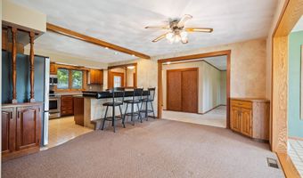 1108 2nd St SW, Dyersville, IA 52040