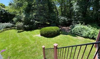 33 MaryAnn Dr, Exeter, RI 02822