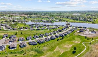 4270 Lake Shore Ct, Basehor, KS 66007