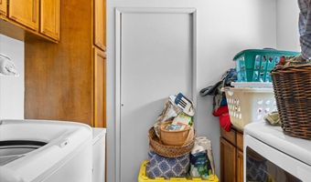 376 Crowson Rd, Ashland, OR 97520