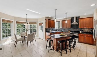22 Elizabeth Way, Bedford, NH 03110