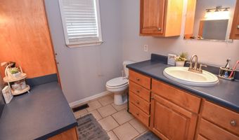 1579 Van Buren Rd, Barnesville, GA 30204
