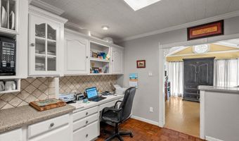 331 Gray St, Belcher, LA 71004