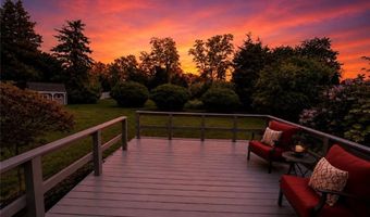 3 Pinetop Rd, Barrington, RI 02806