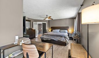 9820 Snow Pointe Dr SE, Alto, MI 49302