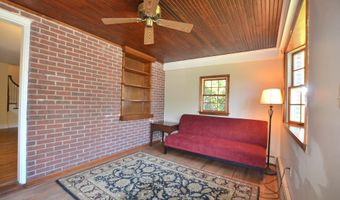 14 HILLSIDE Rd, Claymont, DE 19703