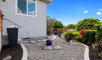 20702 E Berry Dr, Benton City, WA 99320