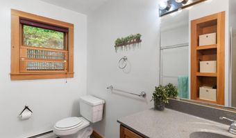 25-27 Gingko Ln, Brattleboro, VT 05301