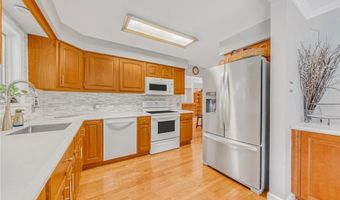 53 Jordan Rd, Amherst, NY 14221