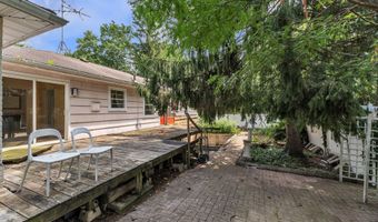 6 Ruthven Pl, Ann Arbor, MI 48104