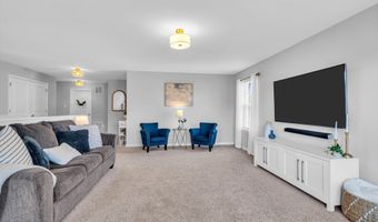 9 Cape Cod Ave, Barnegat, NJ 08005