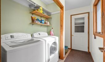 519 SE 13th, Dyersville, IA 52040