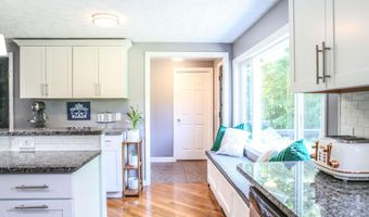 300 Northeast Rd, Standish, ME 04084