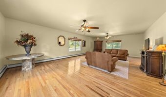 33 Perona Rd, Andover, NJ 07821