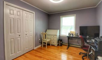 111 Windswept E Dr, Amsterdam, NY 12010