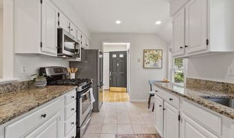 32 Brewster Ln 32, Acton, MA 01720