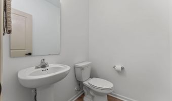 51 Walkabout Dr, Aberdeen, NC 28315
