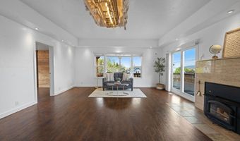 622 46TH St, Astoria, OR 97103