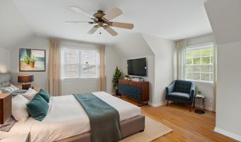 1533 N Belmont Ave, Arlington Heights, IL 60004