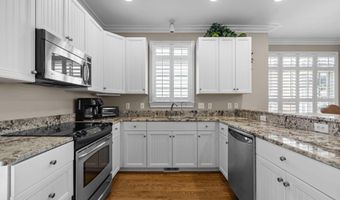 101 Bay Ridge Dr, Atlantic Beach, NC 28512