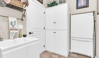3829 E PEACH TREE Dr, Chandler, AZ 85249