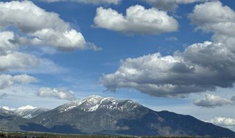 Tierra de los Rios Subdivision lot 13, Arroyo Hondo, NM 87514