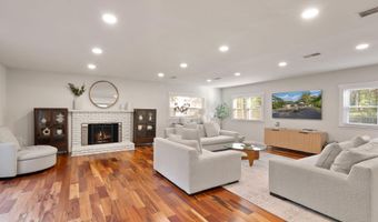 7324 AUBURN St, Annandale, VA 22003