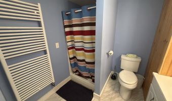14 Wards Hill Rd, Baldwin, ME 04091