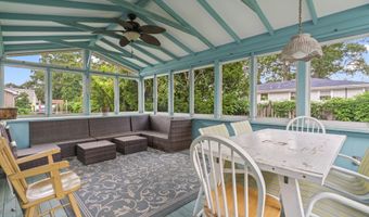 608 Berkeley Ave, Beachwood, NJ 08722