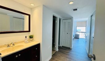 3675 N Country Club Dr 2603, Aventura, FL 33180