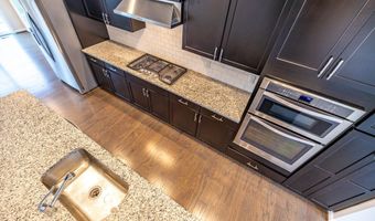 2715 S Spurway Dr, Ann Arbor, MI 48105