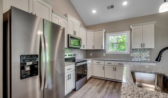 646 Sunny Pond Ln, Aynor, SC 29511